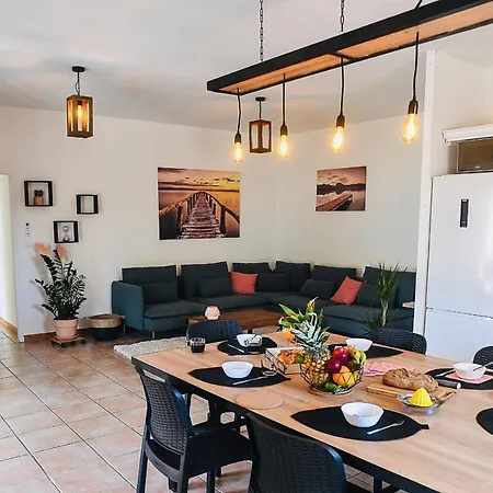 Le Familia,T5 Avec Terrasse,Parking Prive Et Clim, Ideal Famille Et Professionnels *