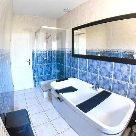 Spacieux T5, Terrasse, Proche Centre,parking Prive * Perpignan
