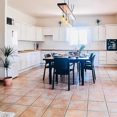 Le Familia,T5 Avec Terrasse,Parking Prive Et Clim, Ideal Famille Et Professionnels * Περπινιάν