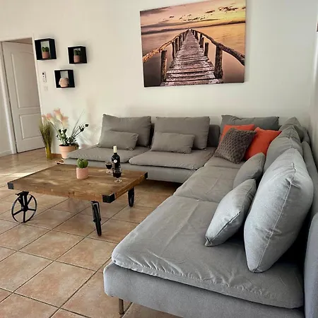 Le Familia,t5 Avec Terrasse,parking Prive Et Clim, Ideal Famille Et Professionnels 아파트